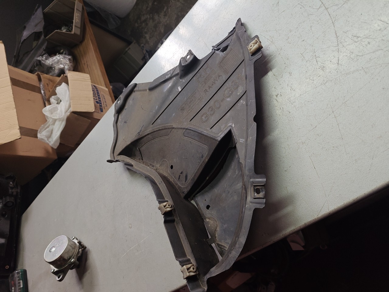 Triangulo da Cava de Roda Frente Direita BMW 5 (G30, F90) | 16 - 