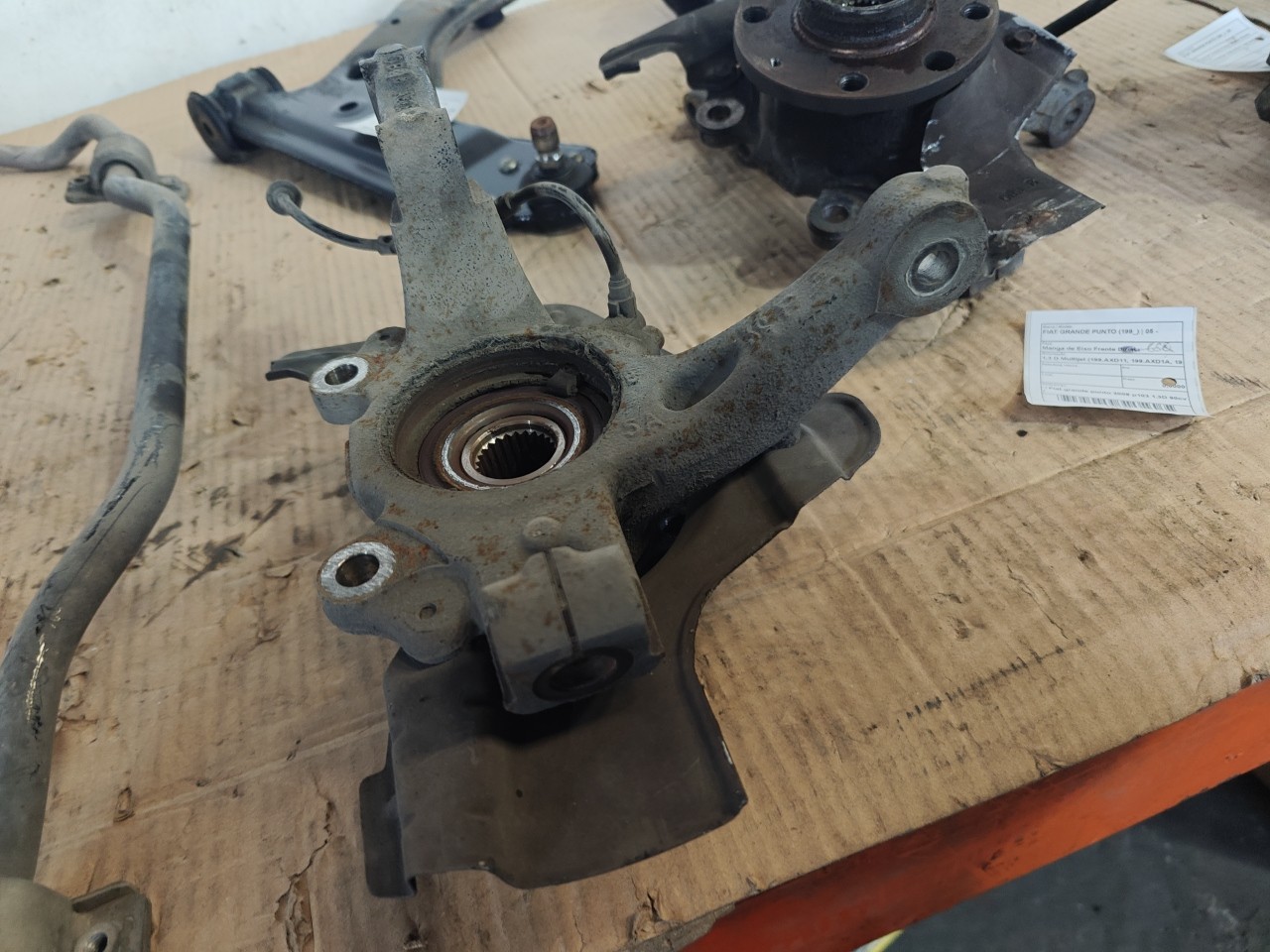 Manga de Eixo Frente Direita FIAT GRANDE PUNTO (199_) | 05 -  Imagem-2 Manga de Eixo Frente Direita FIAT GRANDE PUNTO (199_) | 05 -  Imagem-2