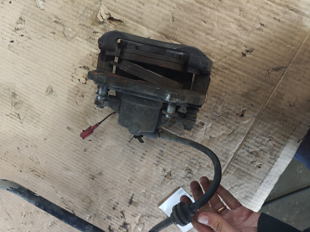 Pinça de Travão Frente Esquerda Maxila FIAT GRANDE PUNTO (199_) | 05 -  Imagem-4 Pinça de Travão Frente Esquerda Maxila FIAT GRANDE PUNTO (199_) | 05 -  Imagem-4