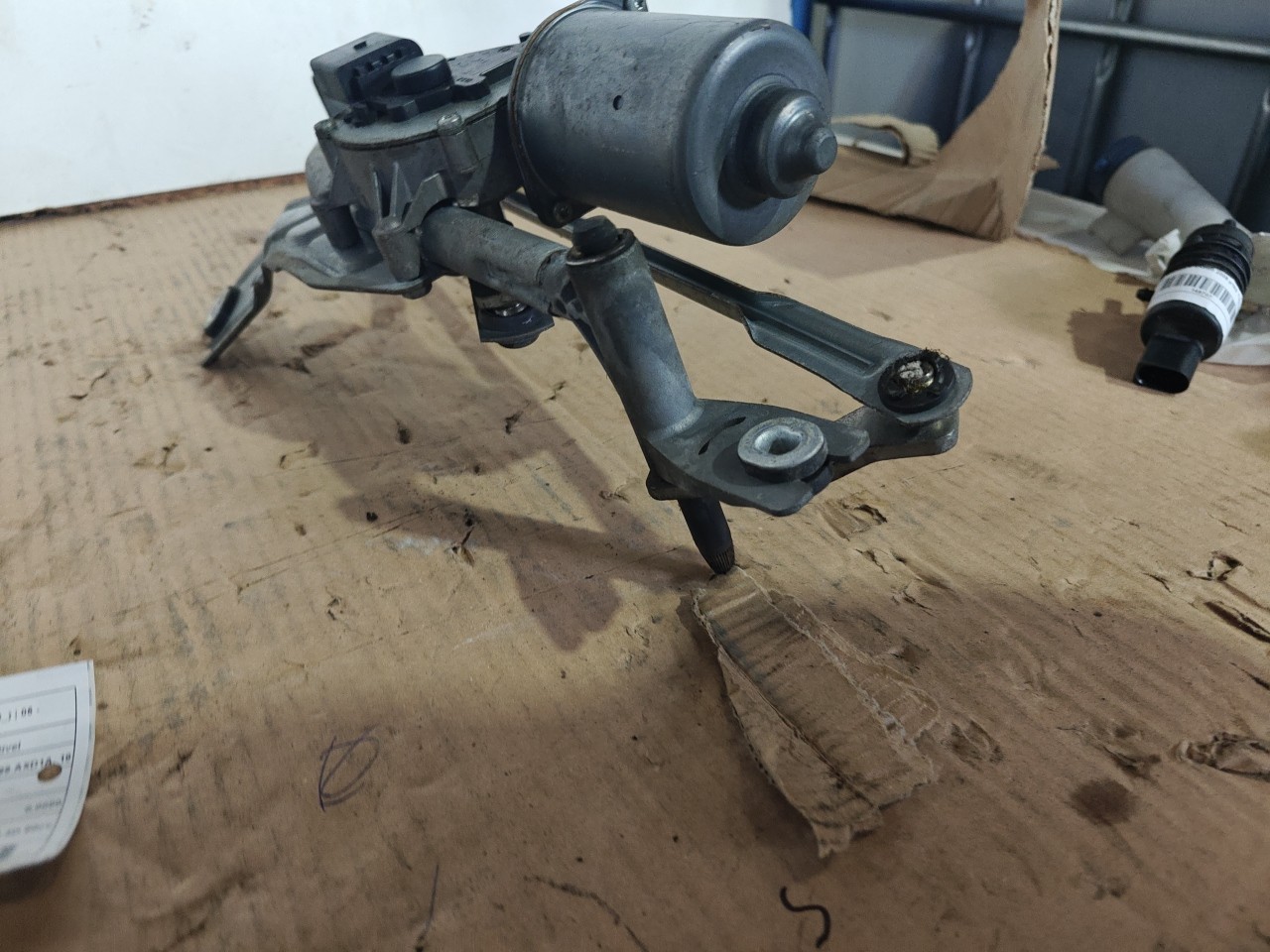 Motor de Escovas da Frente FIAT GRANDE PUNTO (199_) | 05 -  Imagem-2 Motor de Escovas da Frente FIAT GRANDE PUNTO (199_) | 05 -  Imagem-2