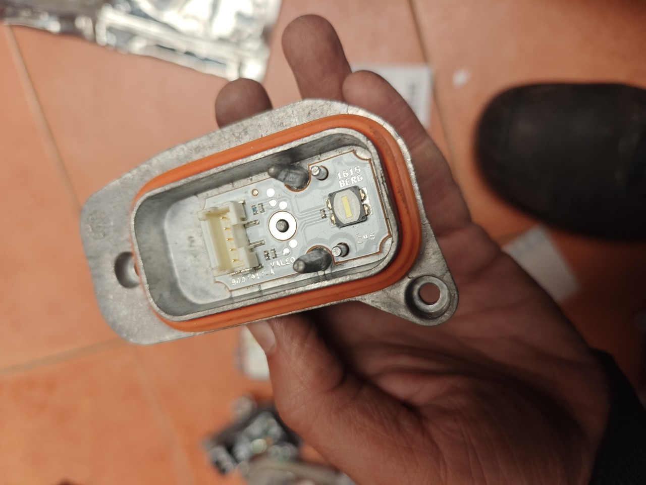 Balastro do Farol / Modulo da Otica BMW i3 (I01) | 13 - 