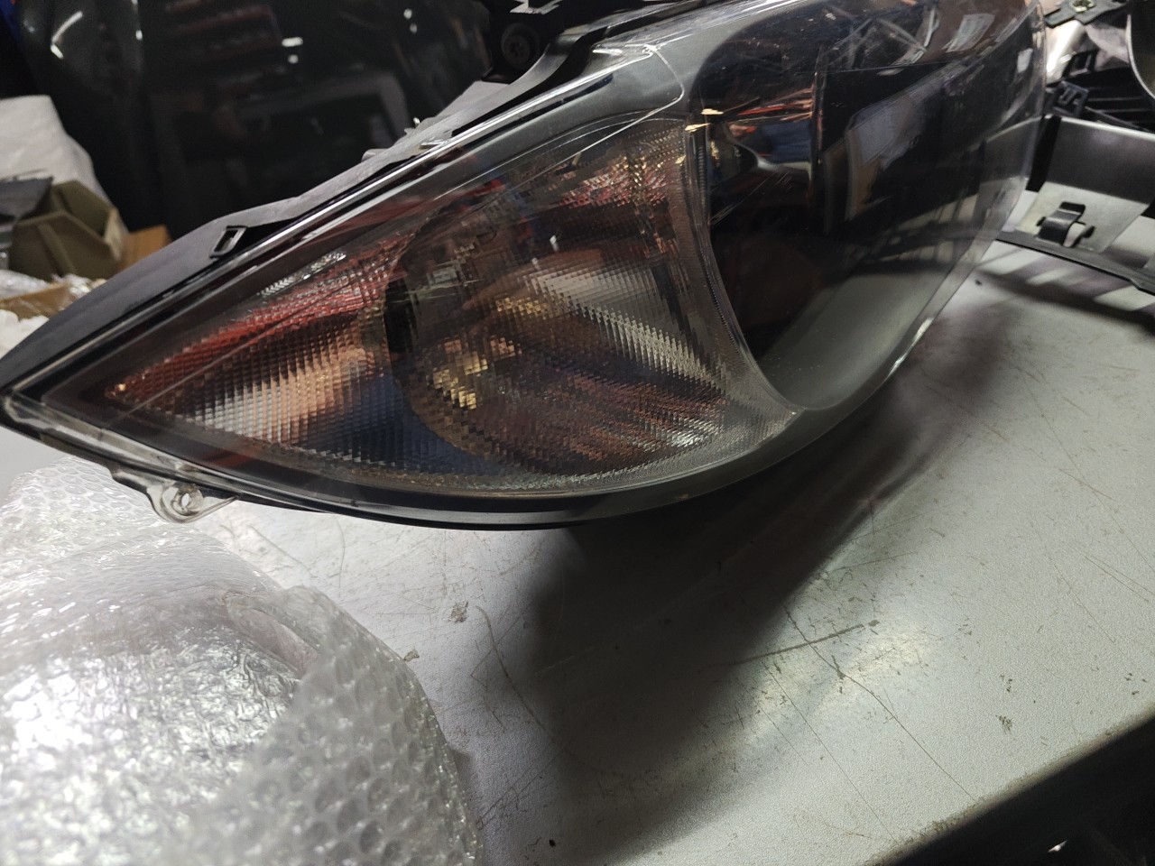 Farol Frente Direito / Otica Direita BMW 1 (E87) | 03 - 13 Imagem-4 Farol Frente Direito / Otica Direita BMW 1 (E87) | 03 - 13 Imagem-4