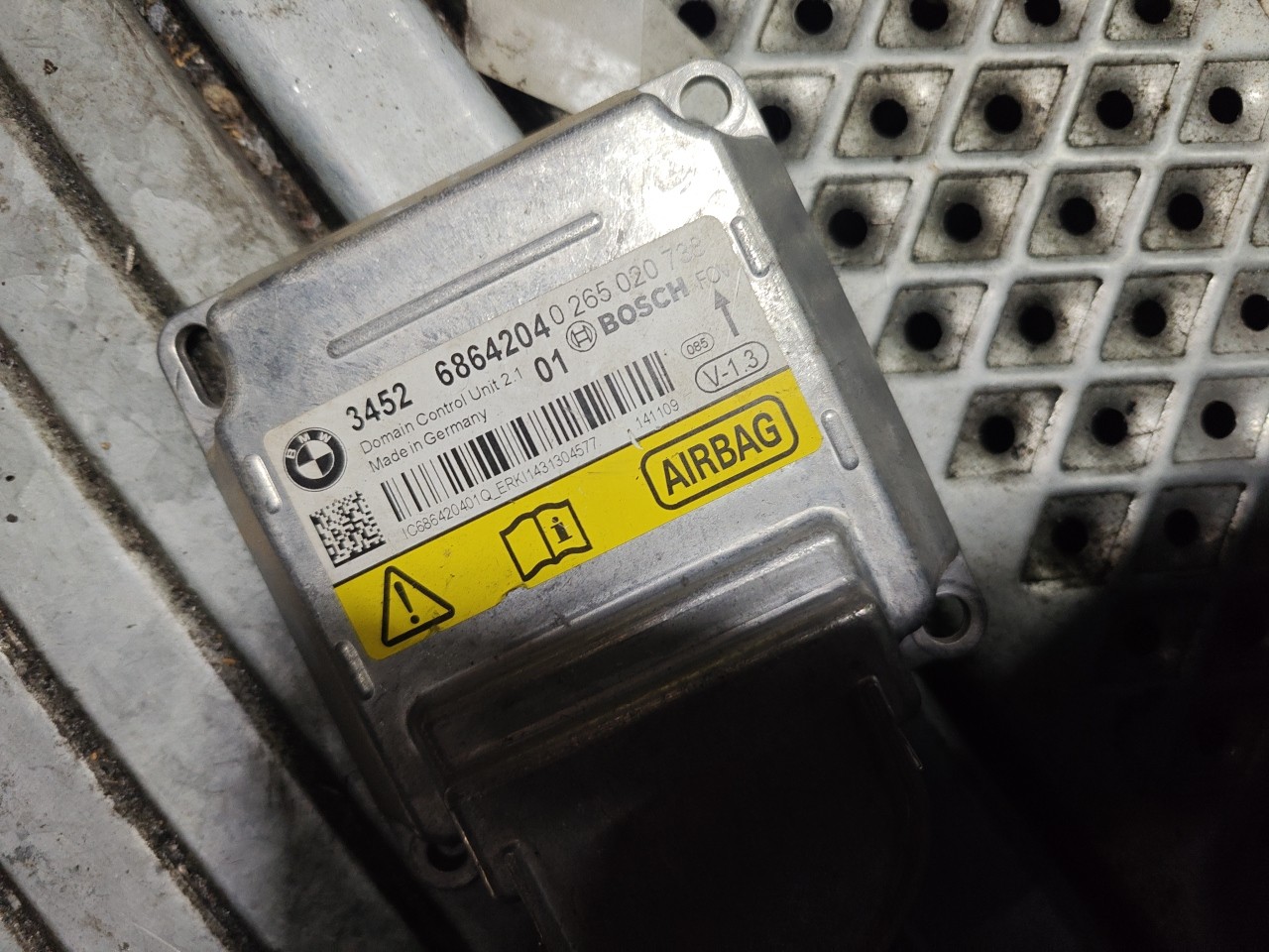 Airbag Module BMW 1 (F20) | 11 - 19 Imagem-1