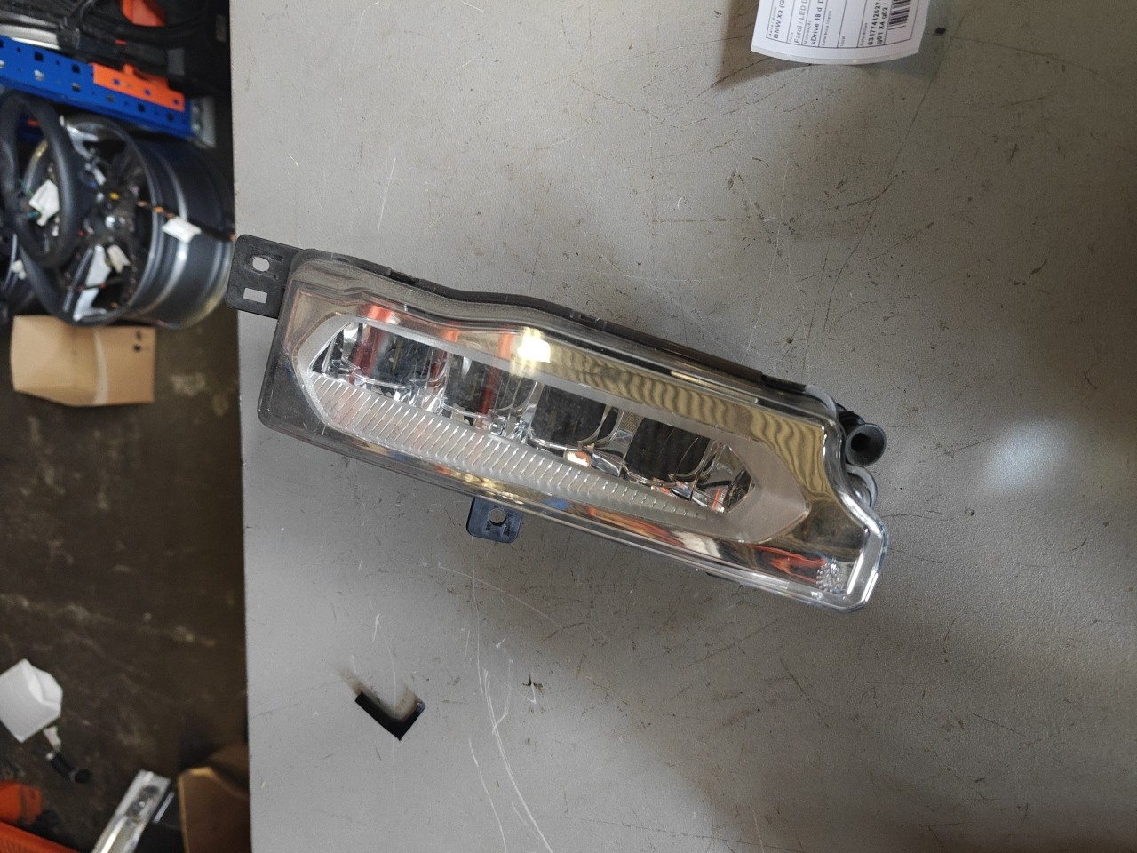 Farol / LED Diurno Frente Esquerdo BMW X3 (G01, F97) | 17 - 