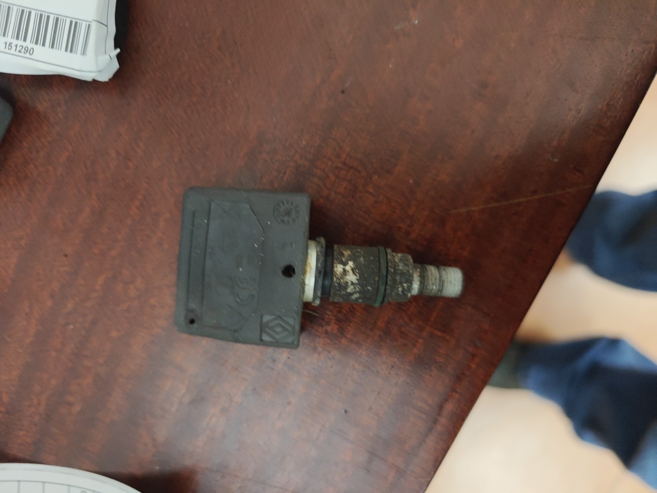 Valvula da Jante / do pneu / da roda RENAULT LAGUNA II (BG0/1_) | 01 - 07