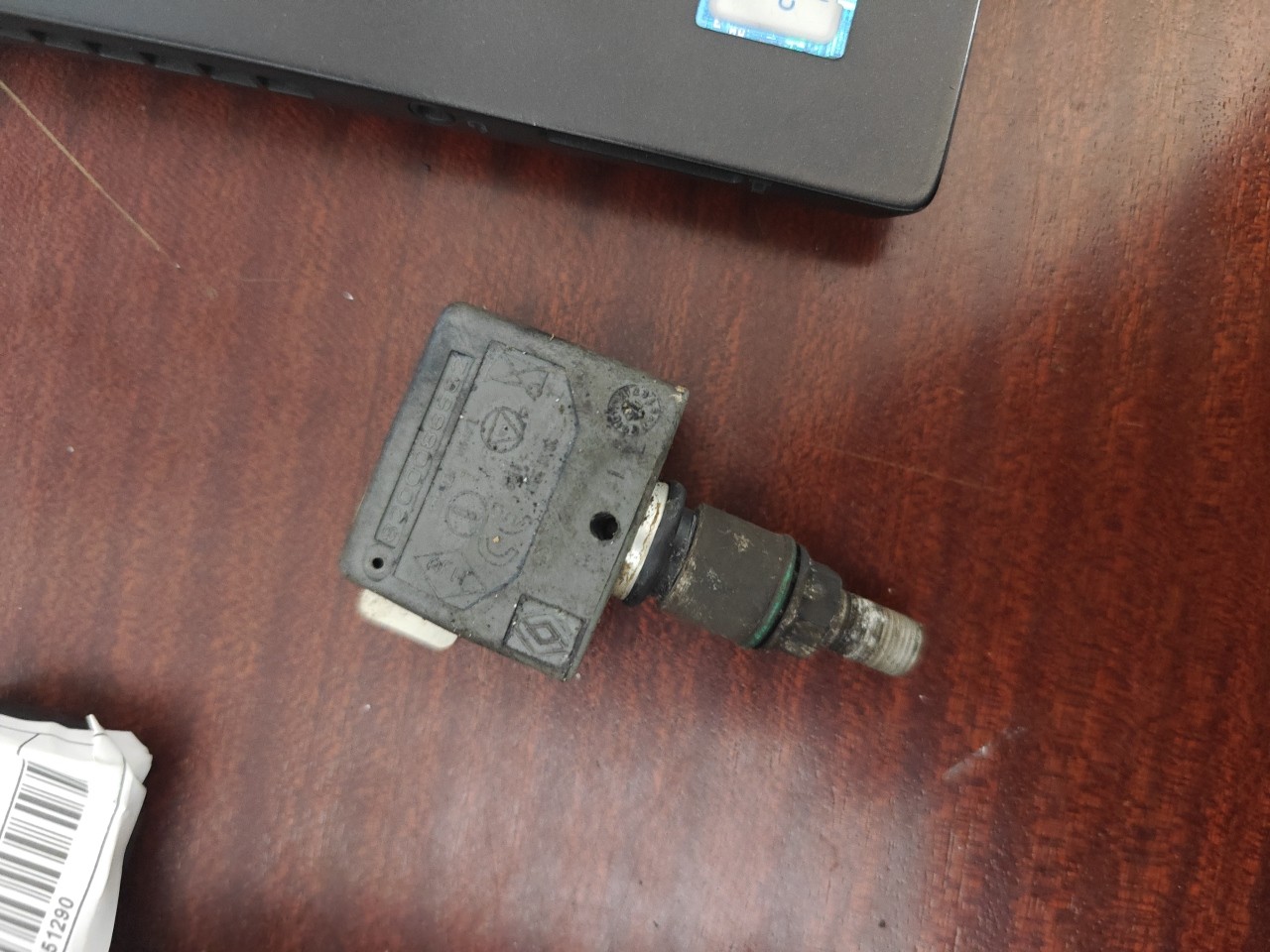 Valvula da Jante / do pneu / da roda RENAULT LAGUNA II (BG0/1_) | 01 - 07