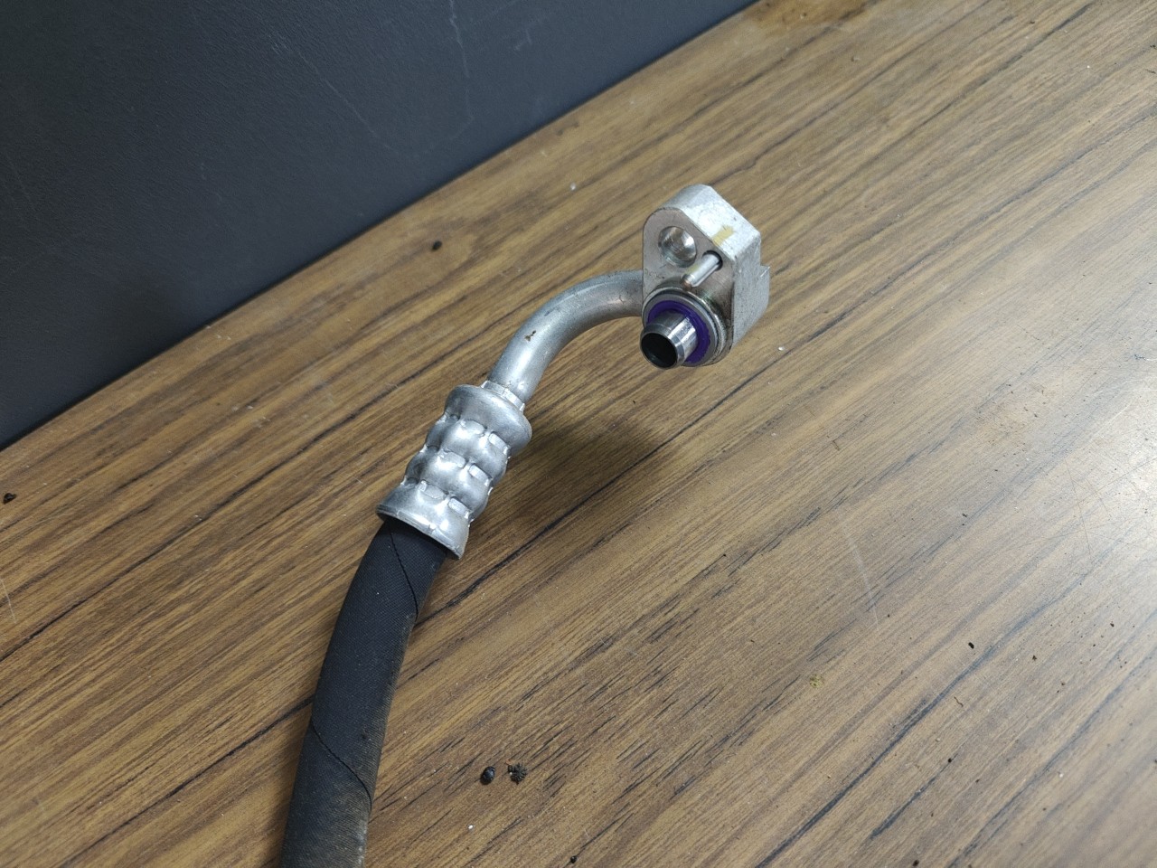 Tubo de Ac / ar condicionado BMW 4 Gran Coupe (F36) | 14 -  Imagem-3 Tubo de Ac / ar condicionado BMW 4 Gran Coupe (F36) | 14 -  Imagem-3