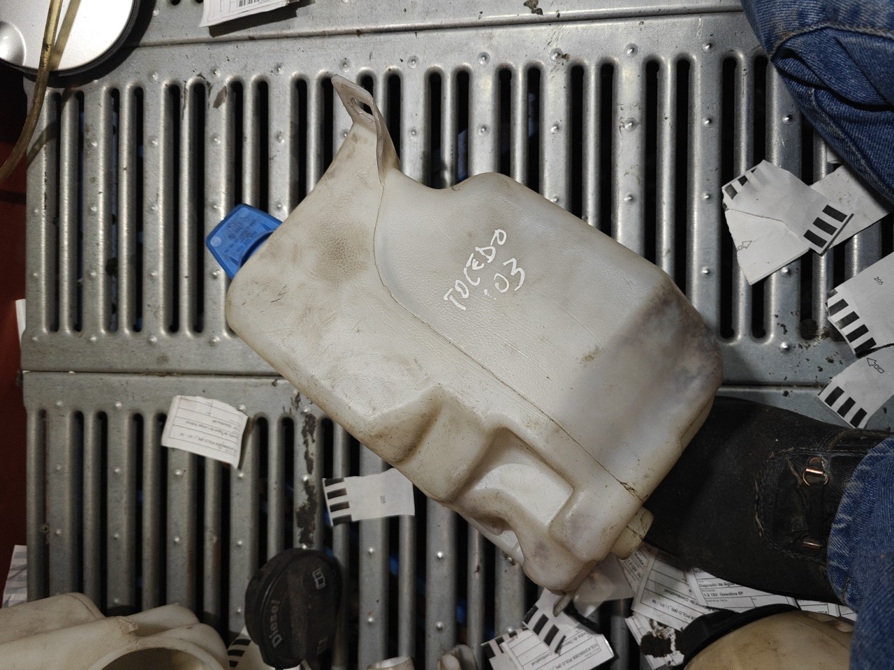 Deposito de Agua do Limpa Vidros VOLKSWAGEN POLO (9N_) | 01 - 14