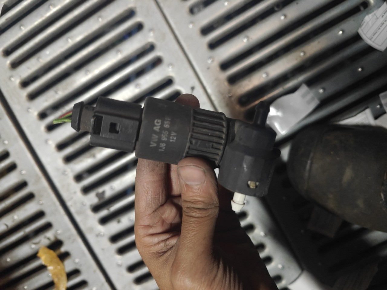 Motor do deposito de agua do Limpa Vidros SEAT IBIZA III (6L1) | 02 - 09