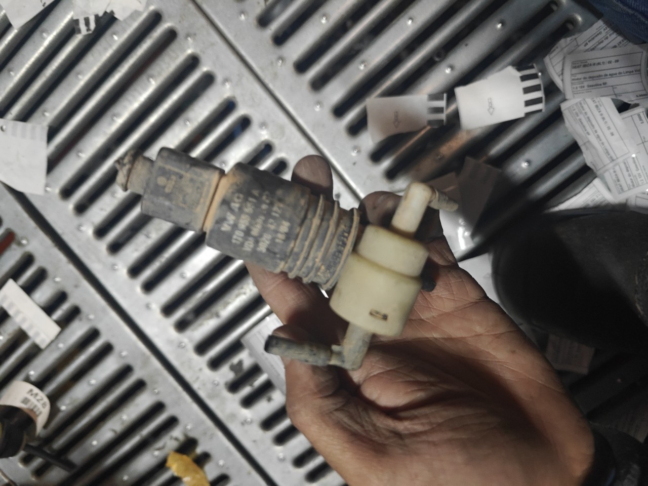 Motor do deposito de agua do Limpa Vidros SEAT IBIZA III (6L1) | 02 - 09