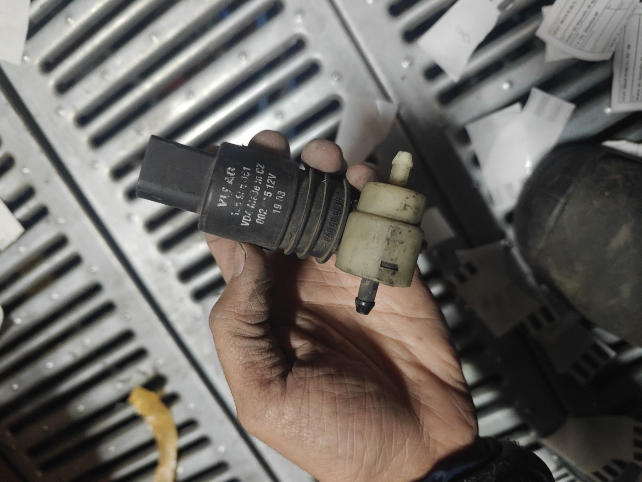 Motor do deposito de agua do Limpa Vidros SEAT IBIZA III (6L1) | 02 - 09