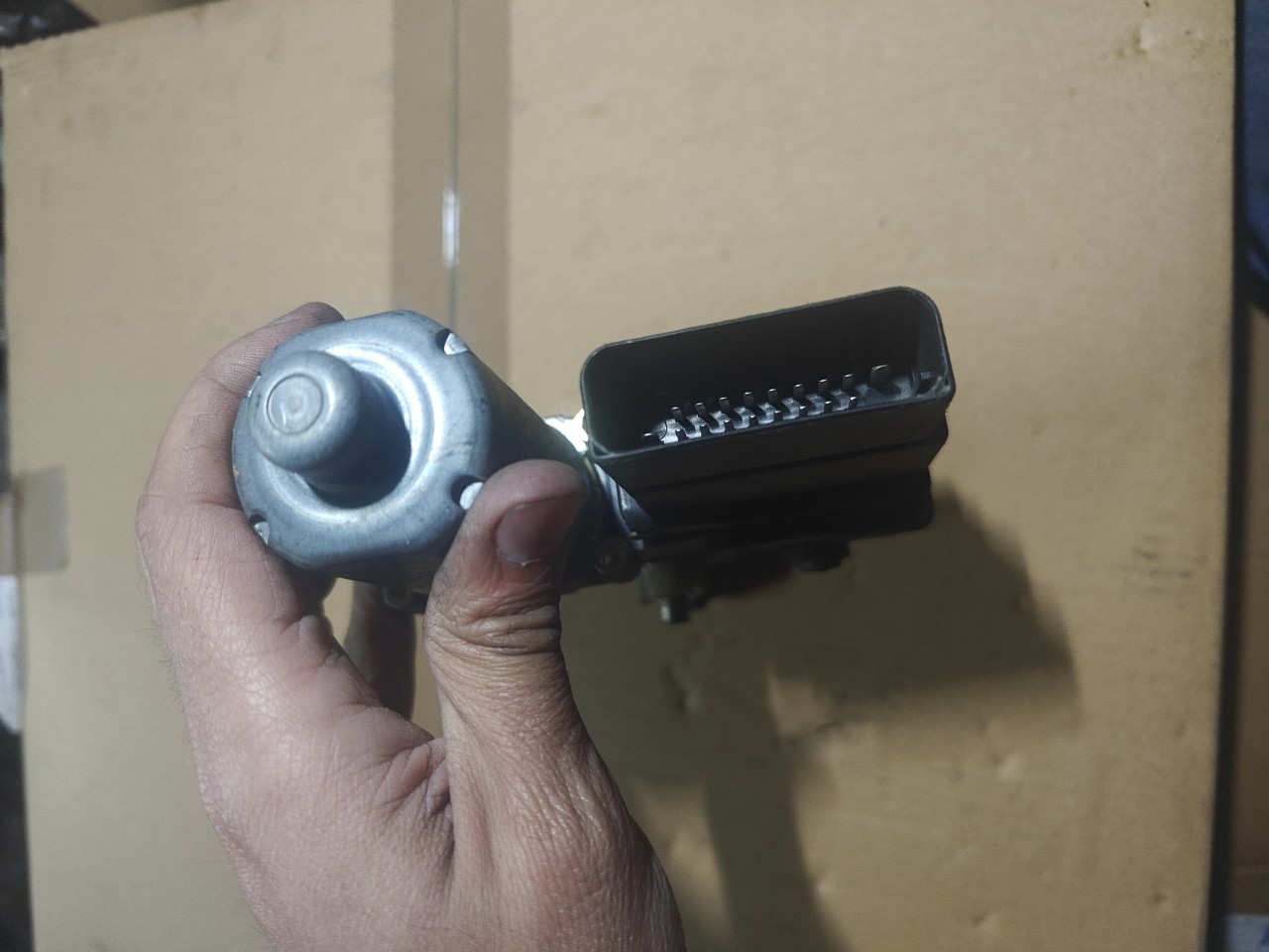 Motor do Elevador de Vidro Tras Esquerdo VOLKSWAGEN PASSAT Variant (3B5) | 97 - 01 Imagem-2