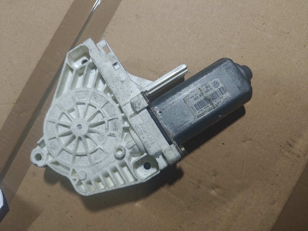 Motor do Elevador de Vidro Frente Esquerdo VOLKSWAGEN GOLF V (1K1) | 03 - 09