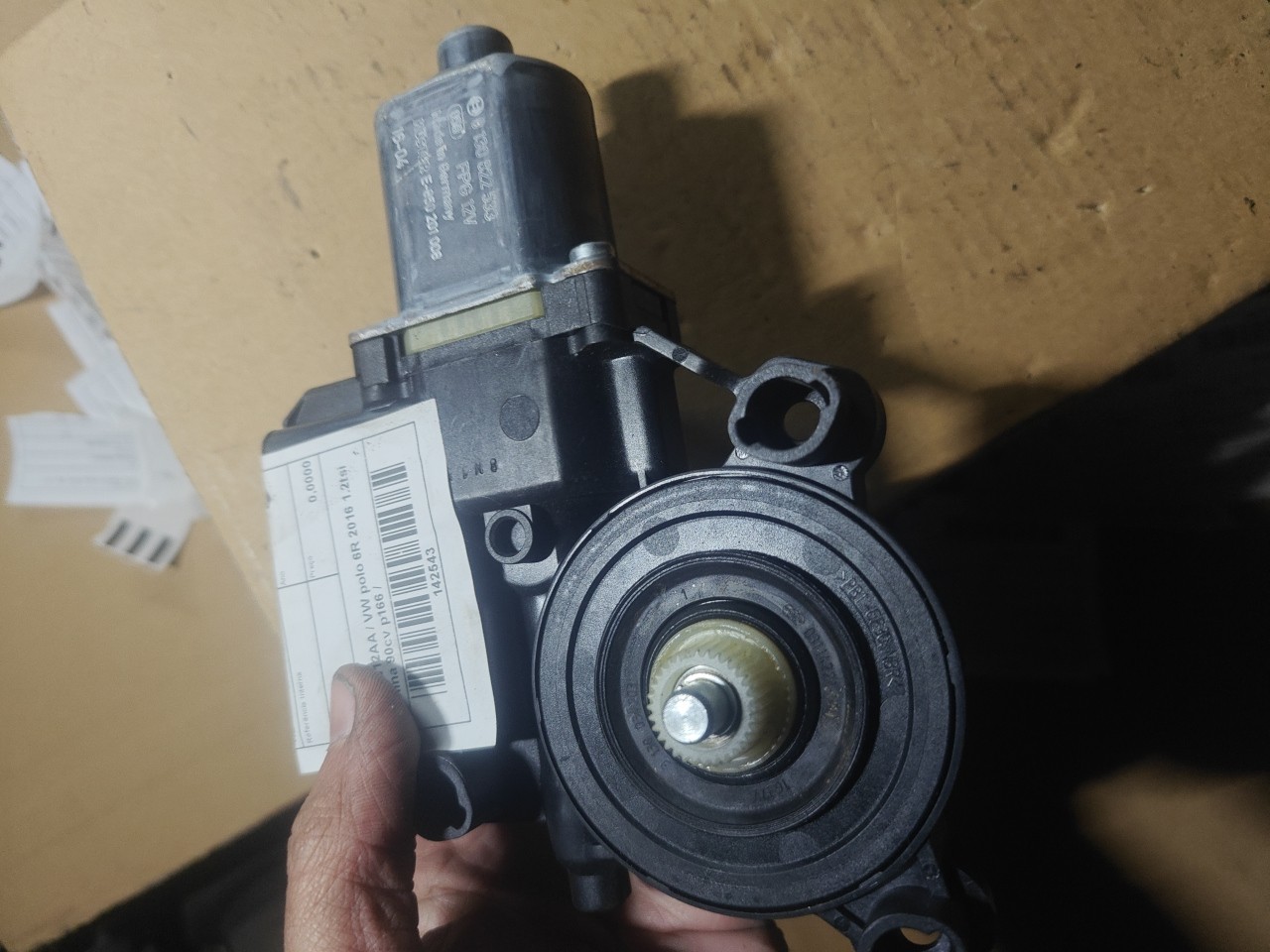 Motor do Elevador de Vidro Tras Direito VOLKSWAGEN POLO (6R1, 6C1) | 09 -  Imagem-7