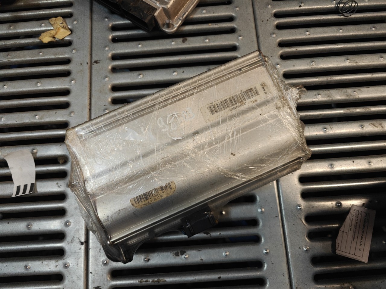 Airbag do Passageiro / Tablier VOLKSWAGEN POLO (9N_) | 01 - 14