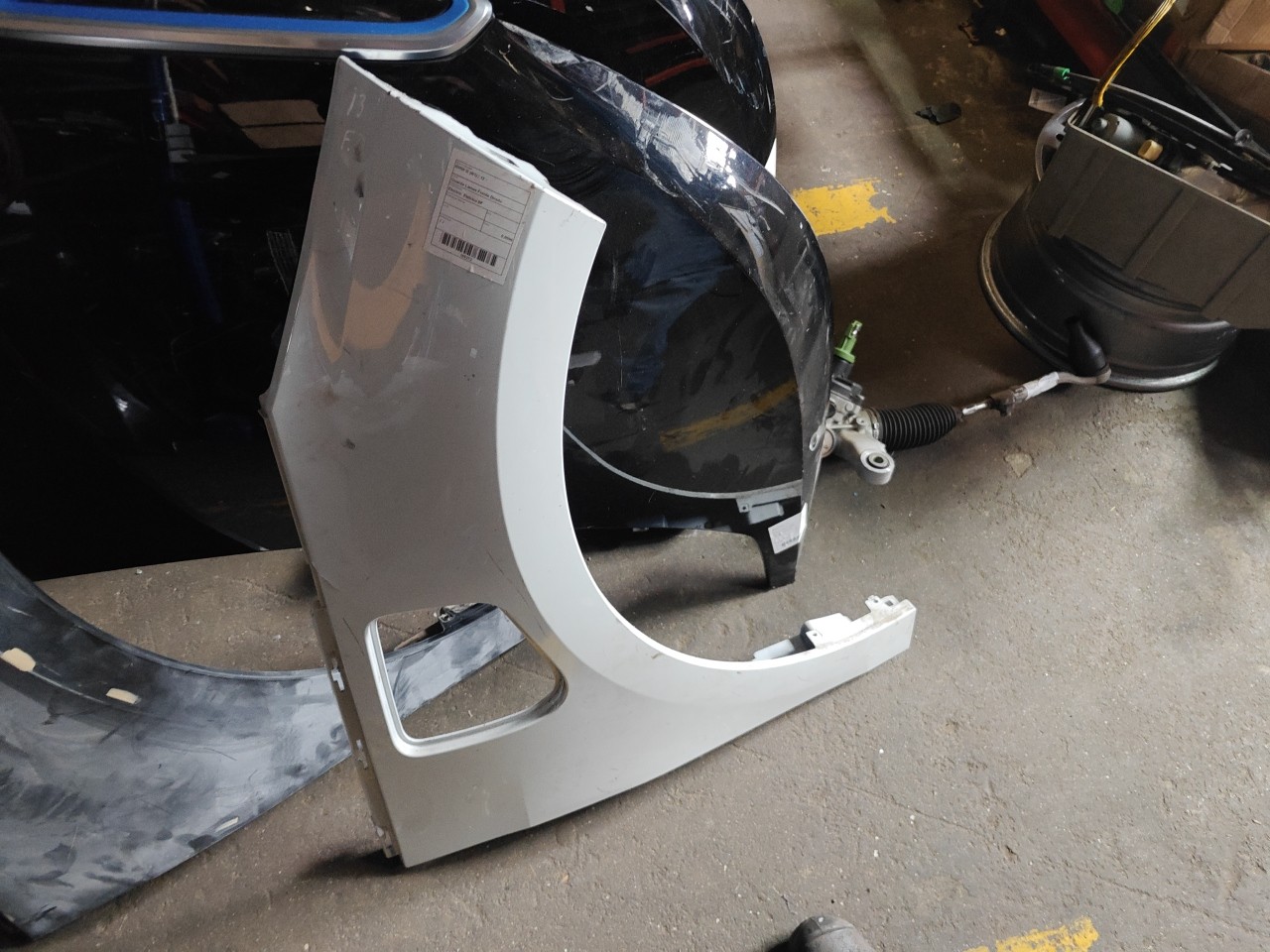 Guarda Lamas Frente Direito BMW i3 (I01) | 13 -  Imagem-0