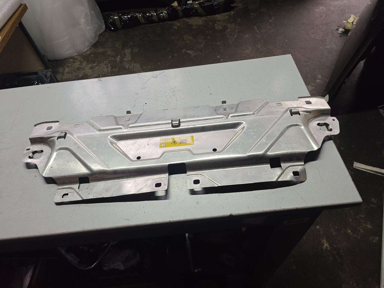 Chapa dos Fechos do Capot BMW 3 (G20) | 18 - 