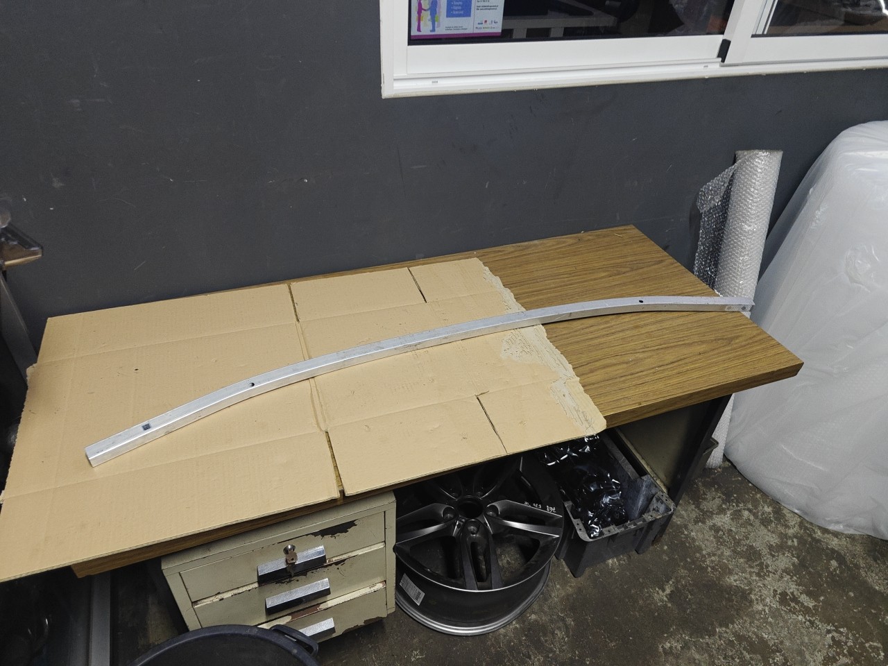 Barra de Chapa da Frente BMW 3 (G20) | 18 - 