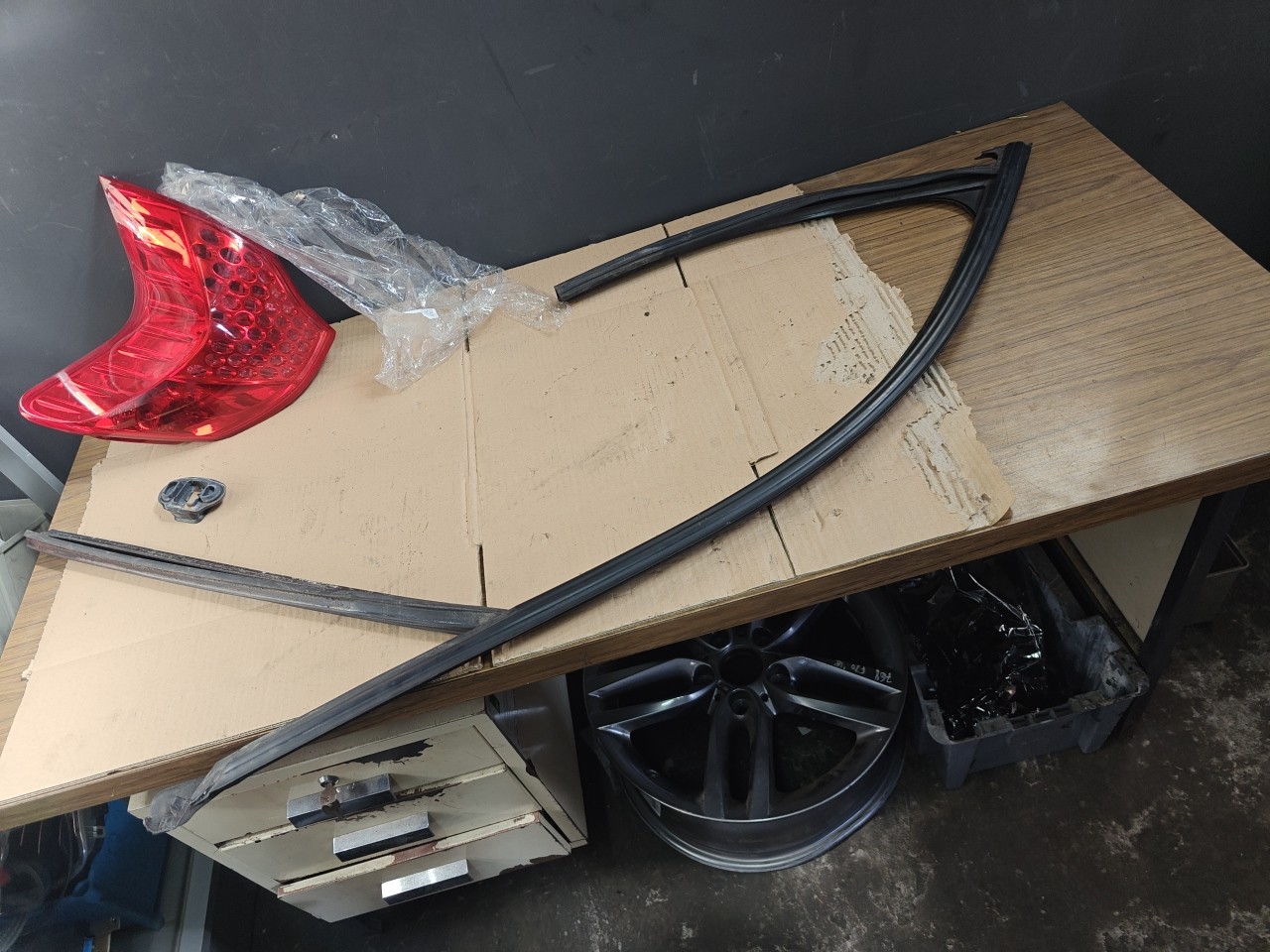 Borracha Porta Frente Direita BMW 3 (F30, F80) | 11 - 18