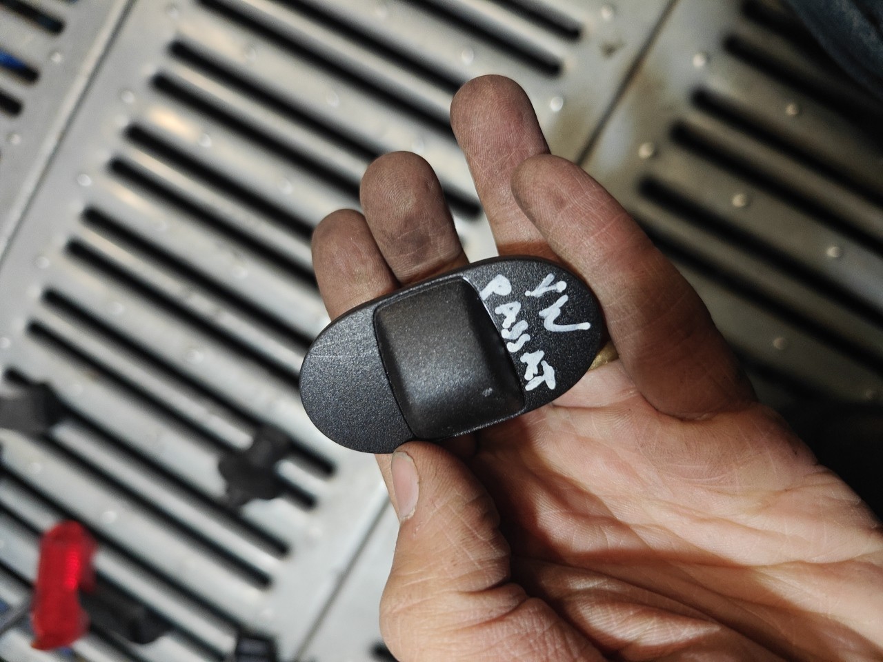 Interruptor / Botão SEAT IBIZA IV (6J5, 6P1) | 08 - 17 Imagem-0