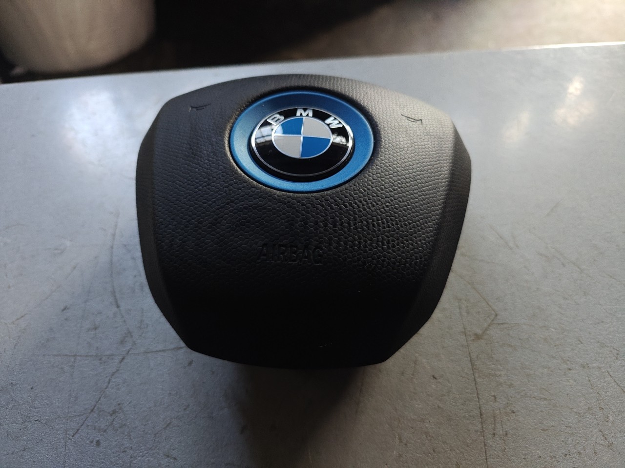 Airbag do Volante / Condutor BMW i3 (I01) | 13 -  Imagem-1