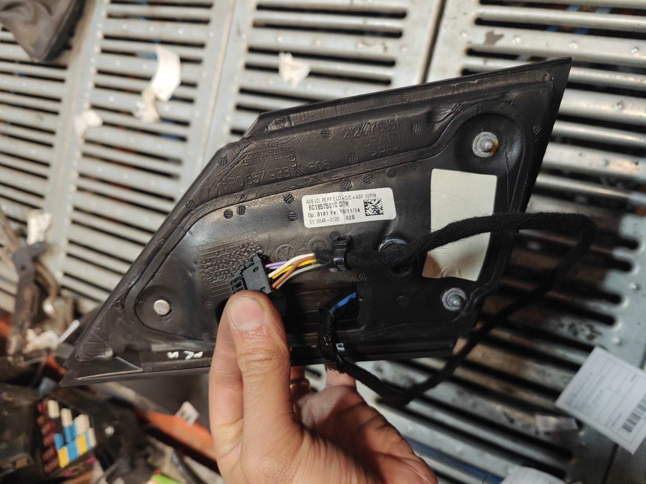 Espelho Retrovisor Esquerdo VOLKSWAGEN POLO (6R1, 6C1) | 09 -  Imagem-1