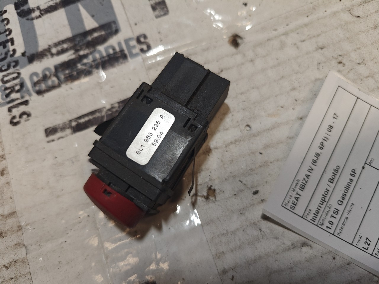 Interruptor / Botão SEAT IBIZA IV (6J5, 6P1) | 08 - 17