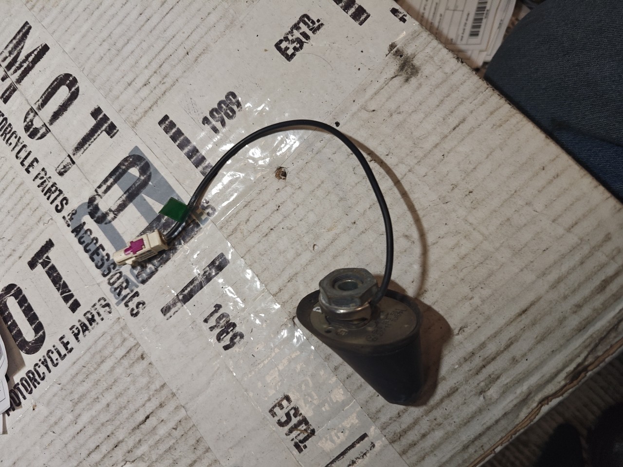 Base da Antena SEAT IBIZA IV (6J5, 6P1) | 08 - 17