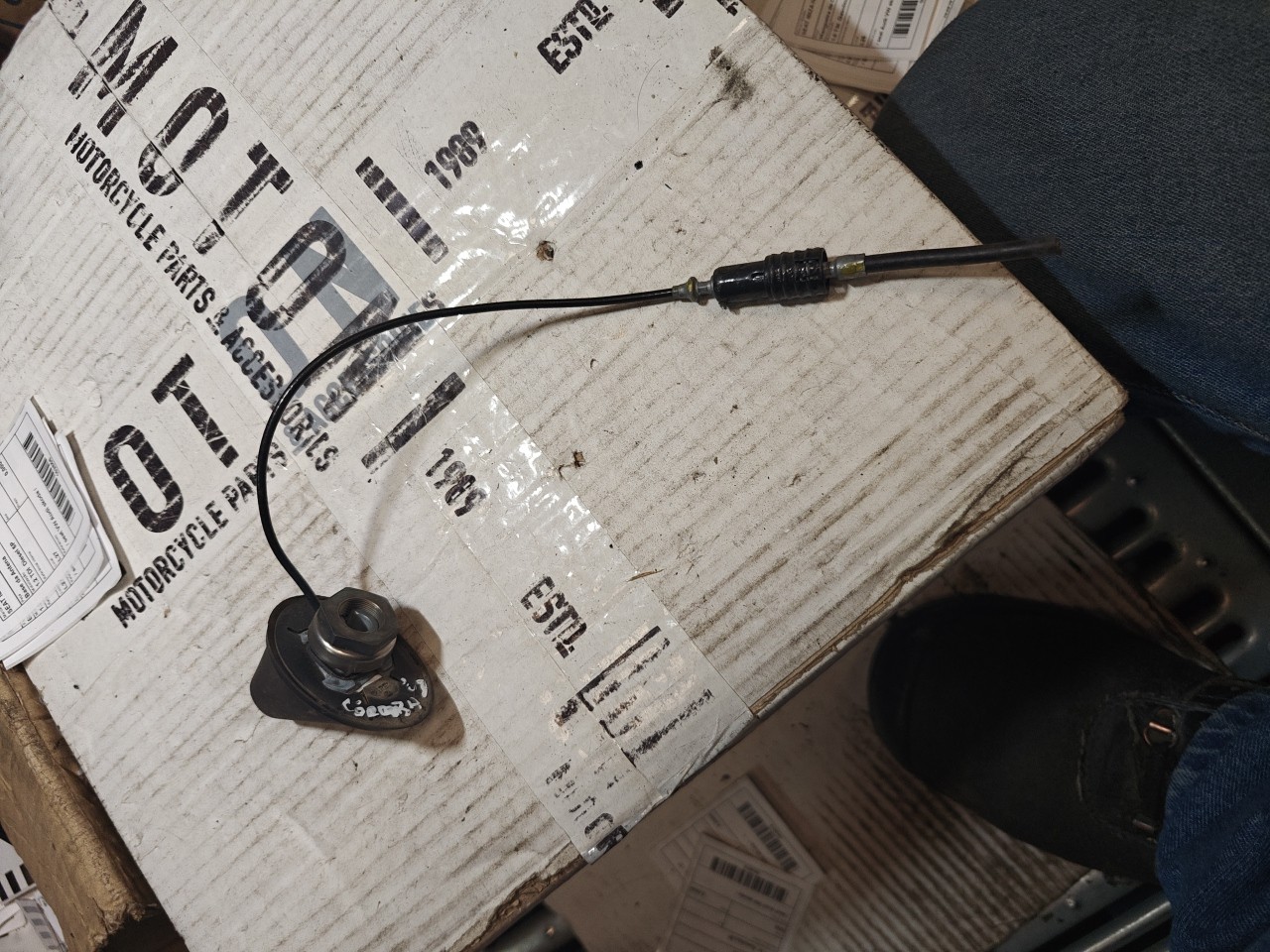 Base da Antena SEAT IBIZA IV (6J5, 6P1) | 08 - 17