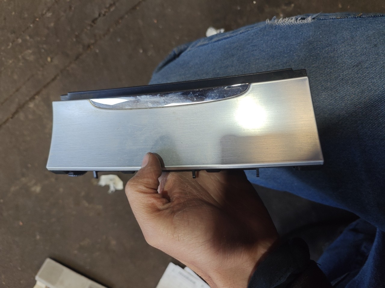 Cinzeiro da consola frente VOLKSWAGEN PASSAT Variant (3C5) | 05 - 11