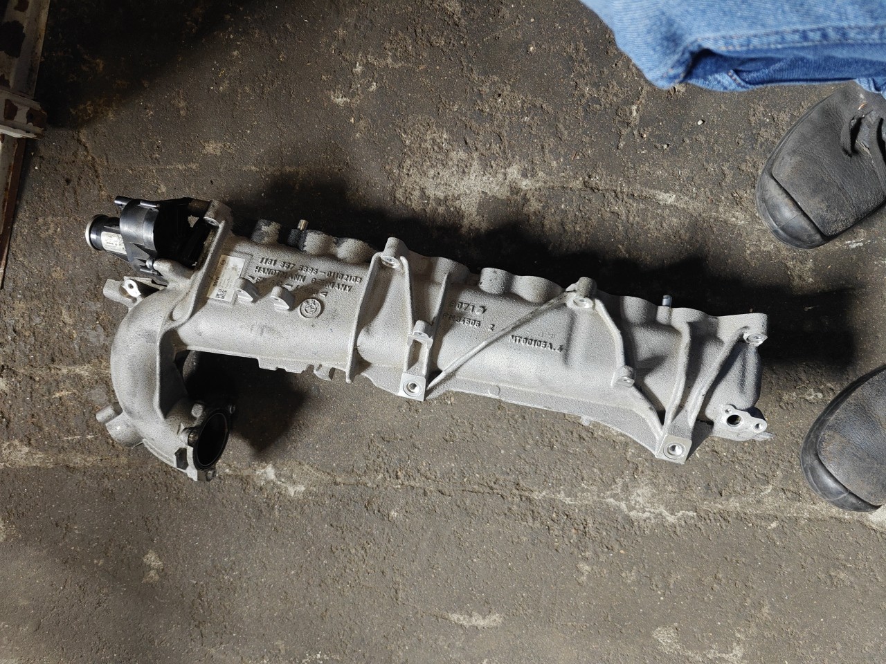 Coletor de Admissão BMW 5 (G30, F90) | 16 - 