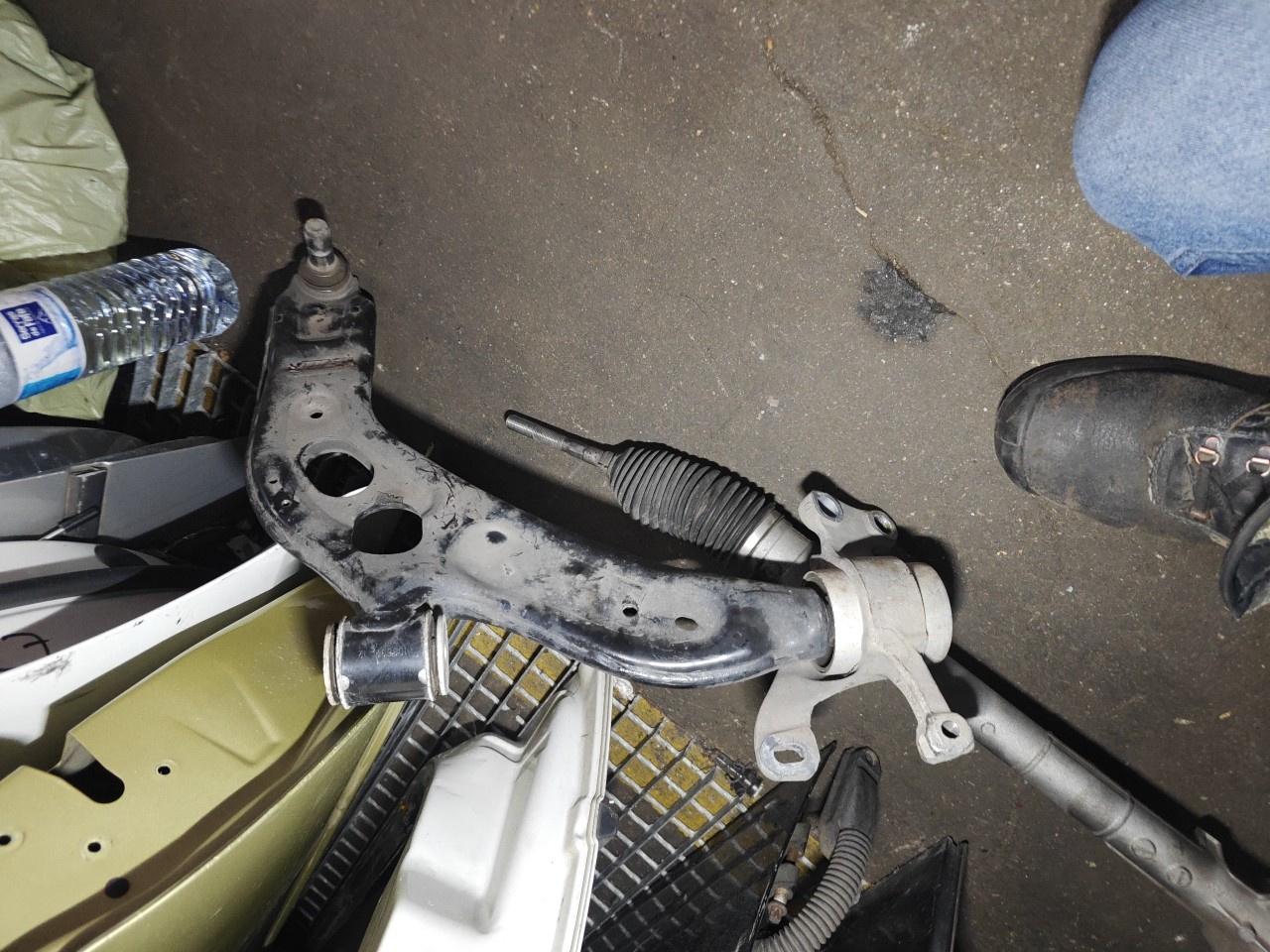 Braço de Suspensão Inferior Frente Direito BMW X1 (F48) | 14 - 