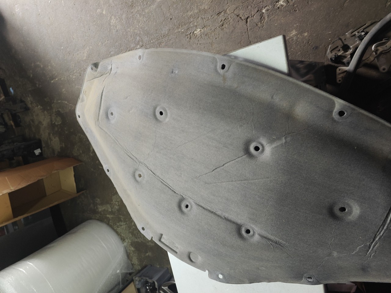 Forra / Blindagem do Capot insonorização interior BMW 4 Gran Coupe (F36) | 14 -  Imagem-4 Forra / Blindagem do Capot insonorização interior BMW 4 Gran Coupe (F36) | 14 -  Imagem-4