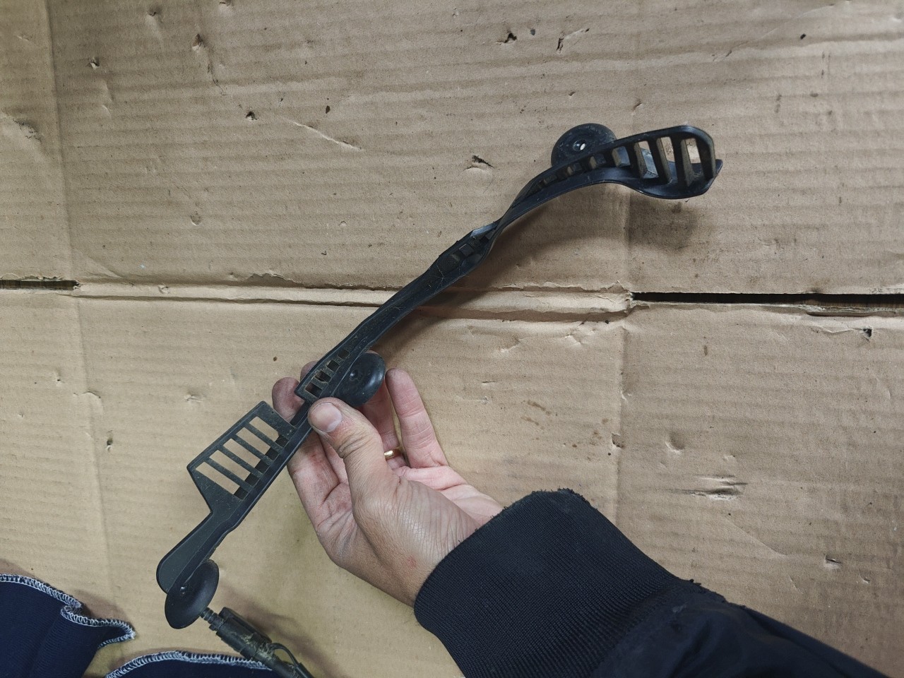 Blindagem / Resguardo de plastico cobertura pequen BMW 4 Gran Coupe (F36) | 14 -  Imagem-2 Blindagem / Resguardo de plastico cobertura pequen BMW 4 Gran Coupe (F36) | 14 -  Imagem-2