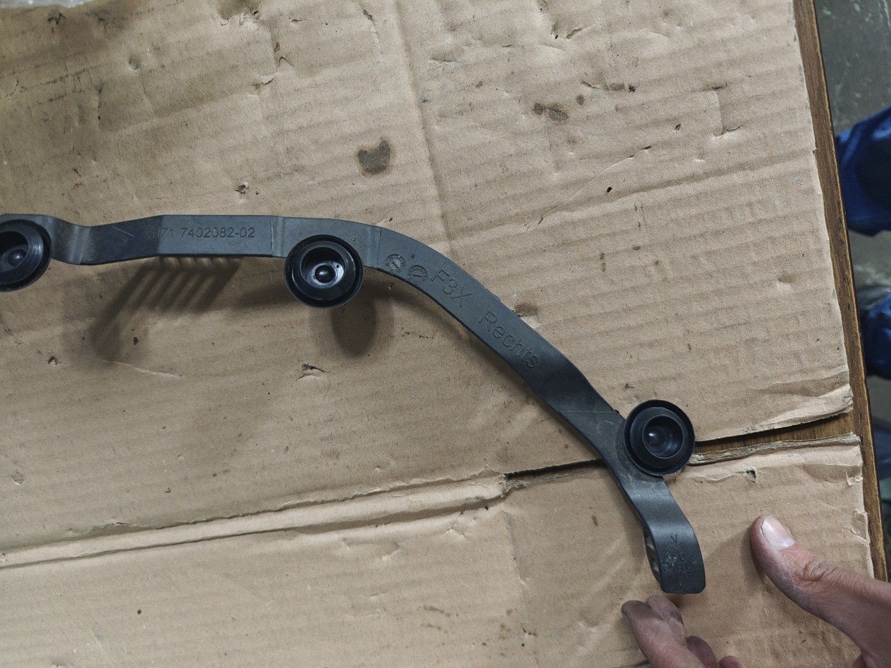 Blindagem / Resguardo de plastico cobertura pequen BMW 4 Gran Coupe (F36) | 14 -  Imagem-2 Blindagem / Resguardo de plastico cobertura pequen BMW 4 Gran Coupe (F36) | 14 -  Imagem-2