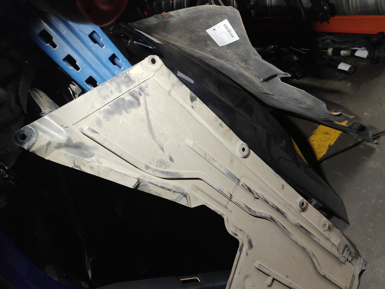 Blindagem Resguardo Inferior Caixa de Velocidades BMW 4 Gran Coupe (F36) | 14 -  Imagem-2 Blindagem Resguardo Inferior Caixa de Velocidades BMW 4 Gran Coupe (F36) | 14 -  Imagem-2