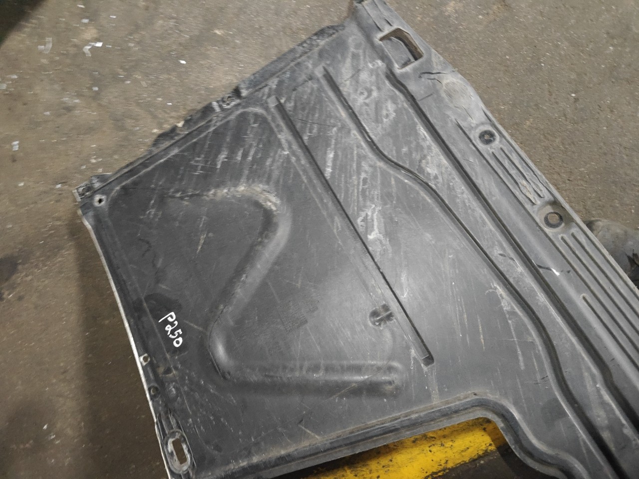 Blindagem Resguardo Inferior Caixa de Velocidades BMW 4 Gran Coupe (F36) | 14 -  Imagem-4 Blindagem Resguardo Inferior Caixa de Velocidades BMW 4 Gran Coupe (F36) | 14 -  Imagem-4