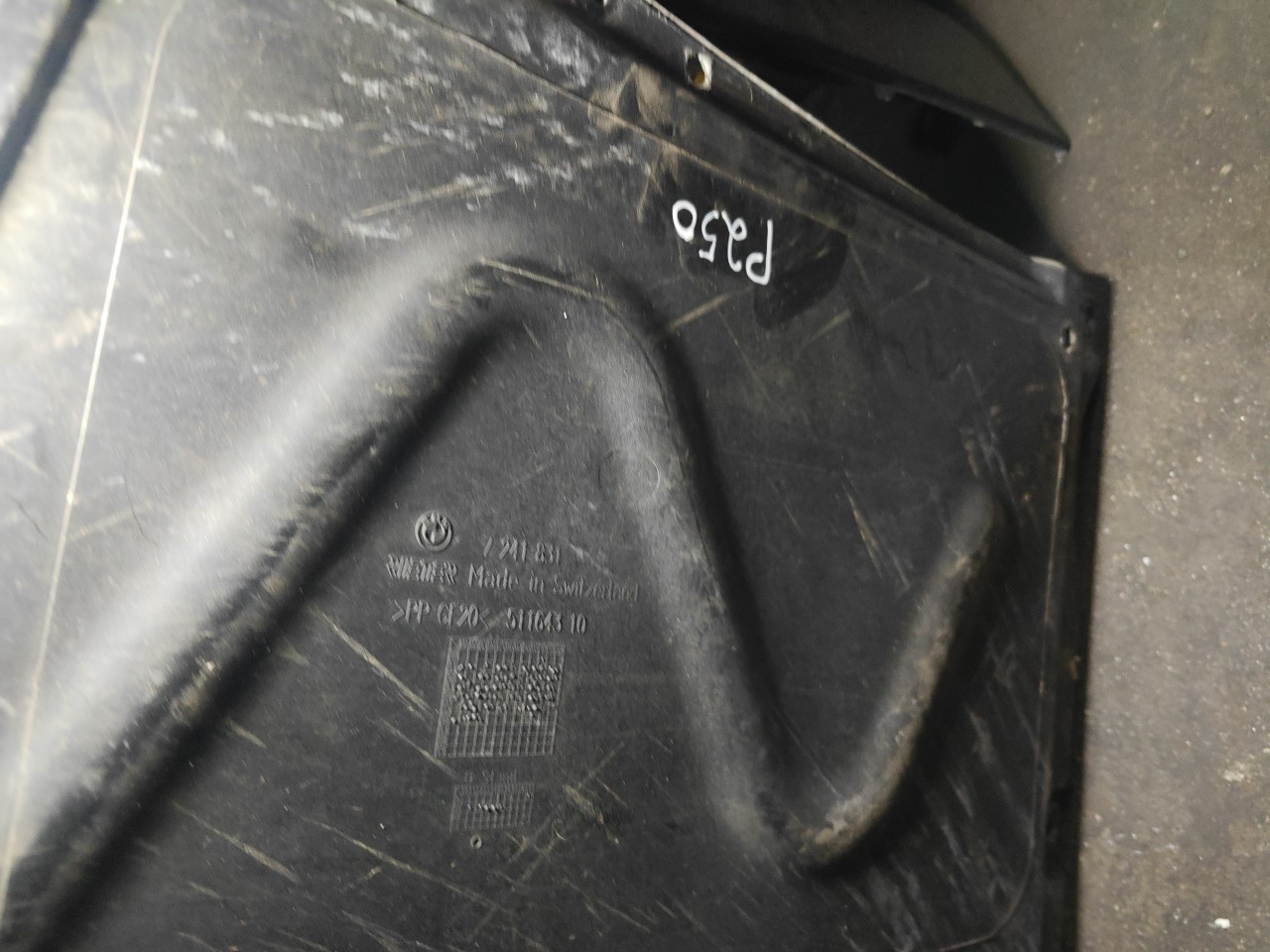 Blindagem Resguardo Inferior Caixa de Velocidades BMW 4 Gran Coupe (F36) | 14 -  Imagem-6 Blindagem Resguardo Inferior Caixa de Velocidades BMW 4 Gran Coupe (F36) | 14 -  Imagem-6