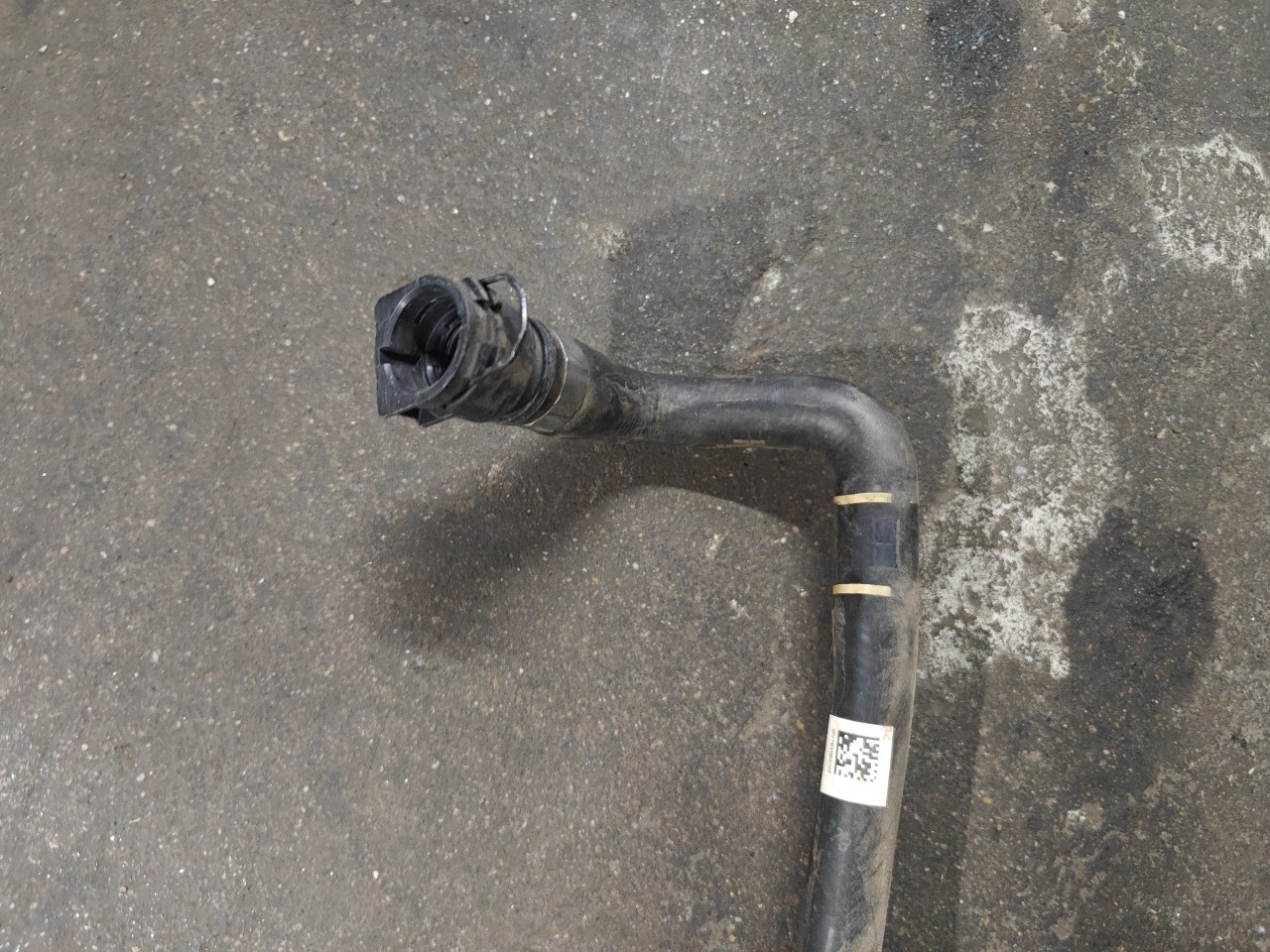 Tubo de Agua BMW 4 Gran Coupe (F36) | 14 -  Imagem-1 Tubo de Agua BMW 4 Gran Coupe (F36) | 14 -  Imagem-1