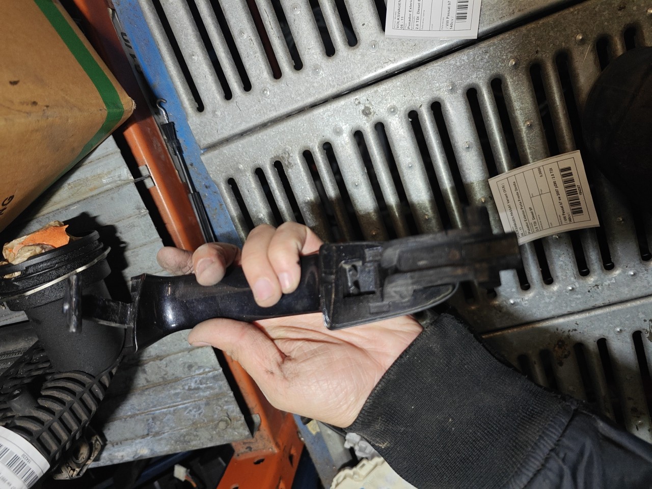 Puxador Exterior Porta Tras Direita VOLKSWAGEN PASSAT Variant (3C5) | 05 - 11 Imagem-2