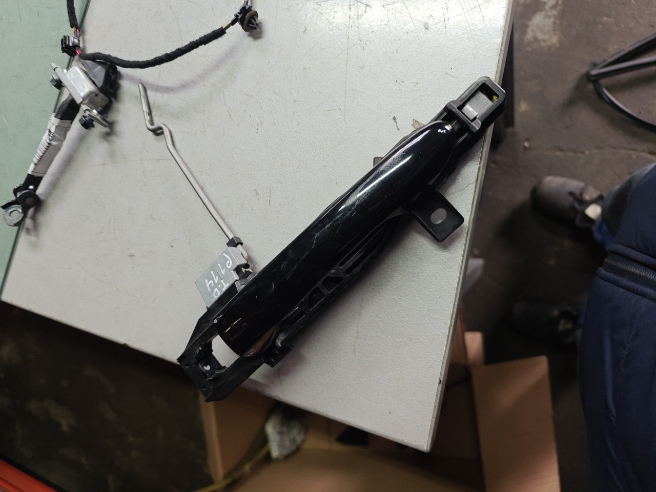 Puxador Exterior Porta Tras Direita MAZDA 2 (DE_, DH_) | 07 - 15