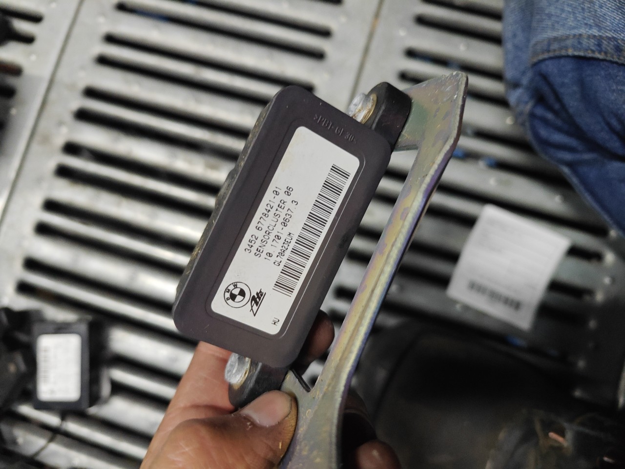 Sensor ESP Yaw Rate / Velocidade Rotacional BMW 1 (E87) | 03 - 13 Imagem-2