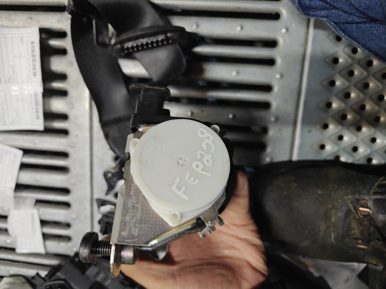 Cinto Segurança Frente Esquerdo BMW 1 (E87) | 03 - 13 Imagem-2 Cinto Segurança Frente Esquerdo BMW 1 (E87) | 03 - 13 Imagem-2