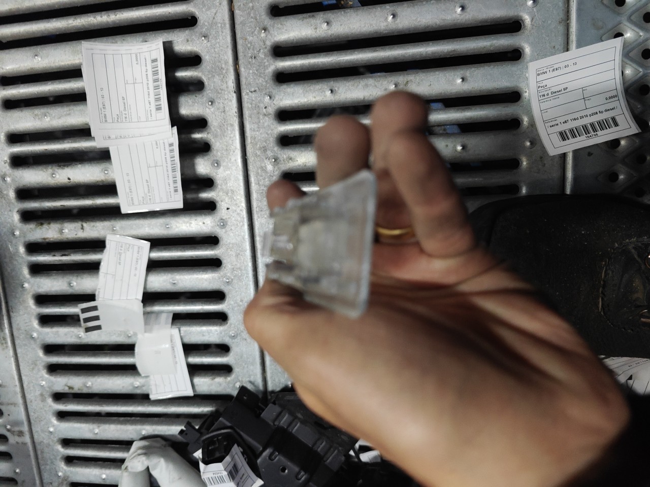 Luz do compartimento da mala BMW 1 (E87) | 03 - 13 Imagem-3