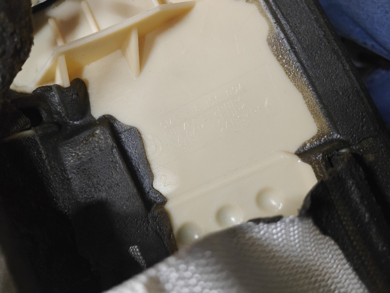 Tampa Airbag Passageiro BMW 3 (E90) | 04 - 12 Imagem-5 Tampa Airbag Passageiro BMW 3 (E90) | 04 - 12 Imagem-5