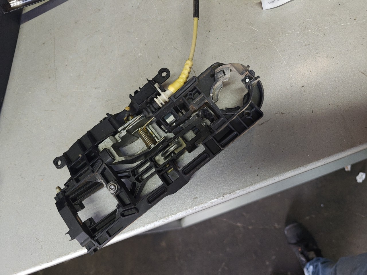 Suporte do Puxador Tras Direito BMW 5 Touring (F11) | 09 - 17