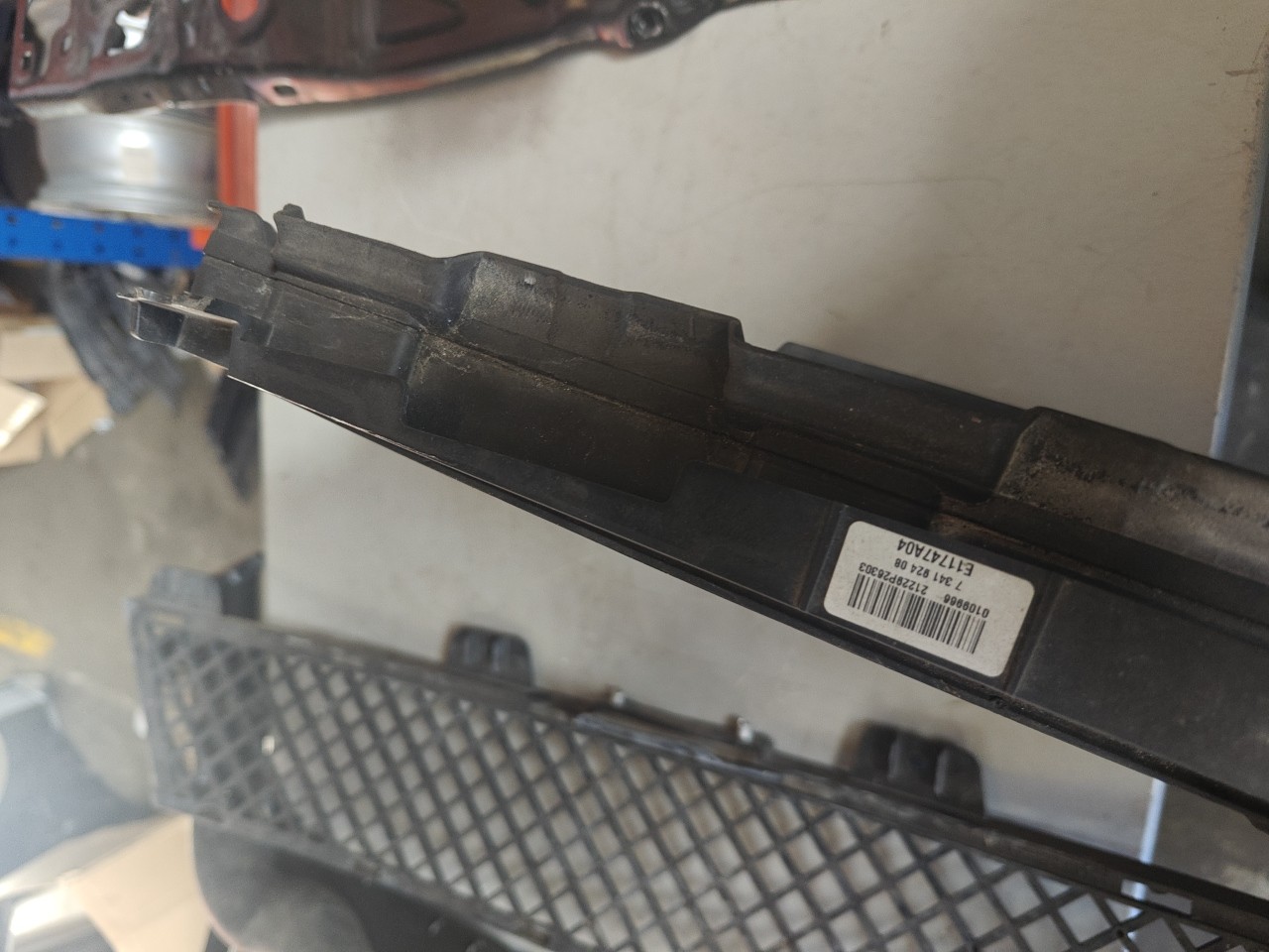 Entrada de Ar / Conduta inferior Central MINI MINI (F56) | 13 -  Imagem-2 Entrada de Ar / Conduta inferior Central MINI MINI (F56) | 13 -  Imagem-2