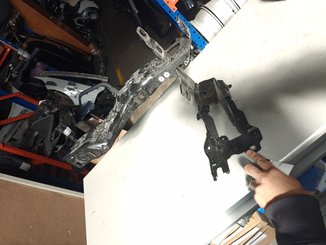 Suporte Do Farol Direito BMW 5 Touring (G31) | 17 - 