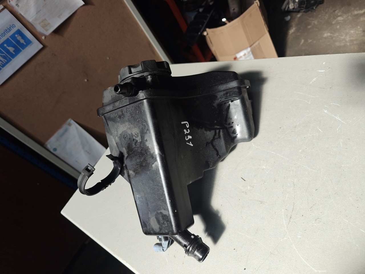 Deposito de Agua do Radiador / Vaso de Expansão BMW 1 (E87) | 03 - 13