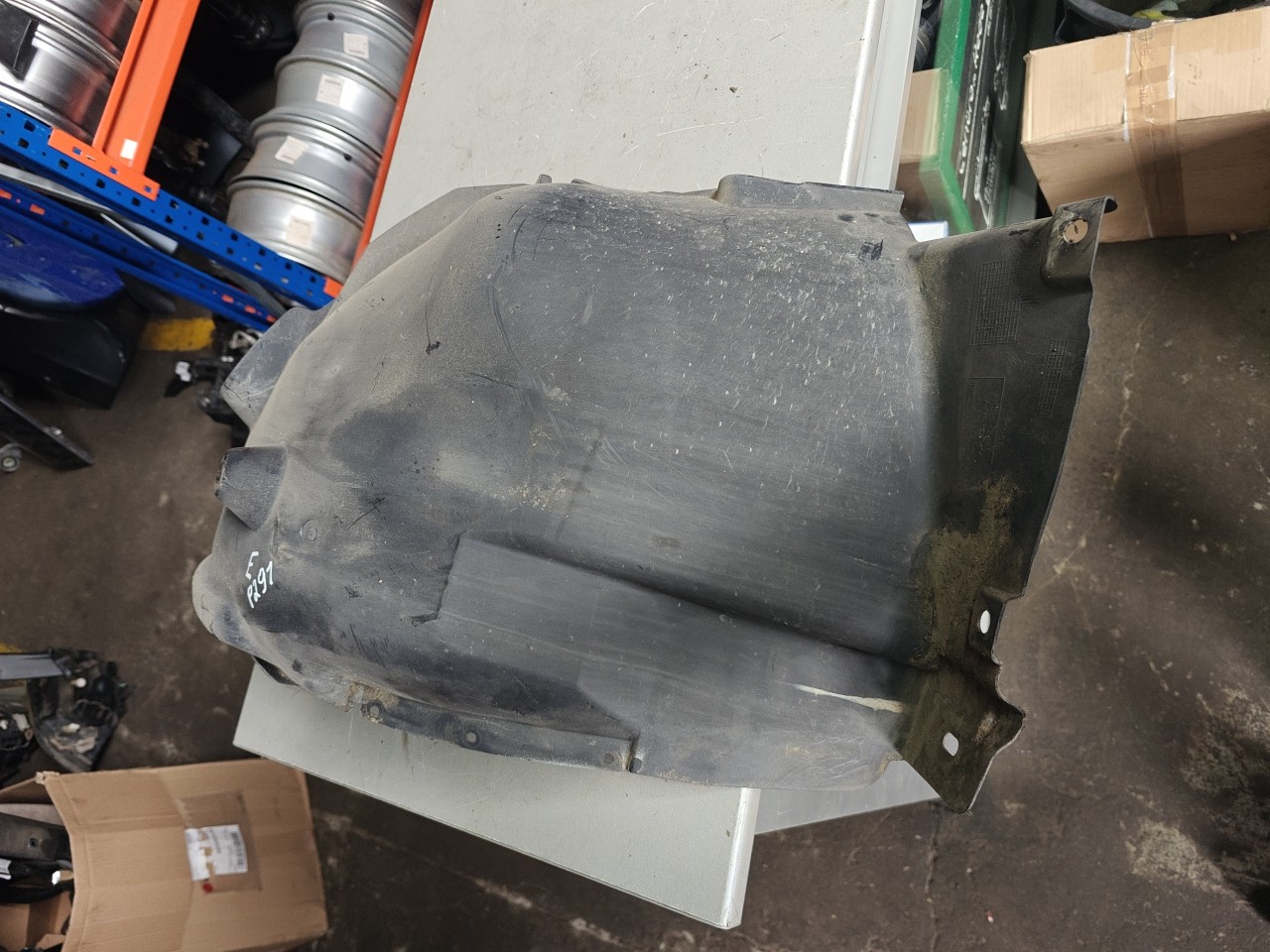 Parte de Trás da Cava de Roda Frente Esquerda BMW 1 (E87) | 03 - 13